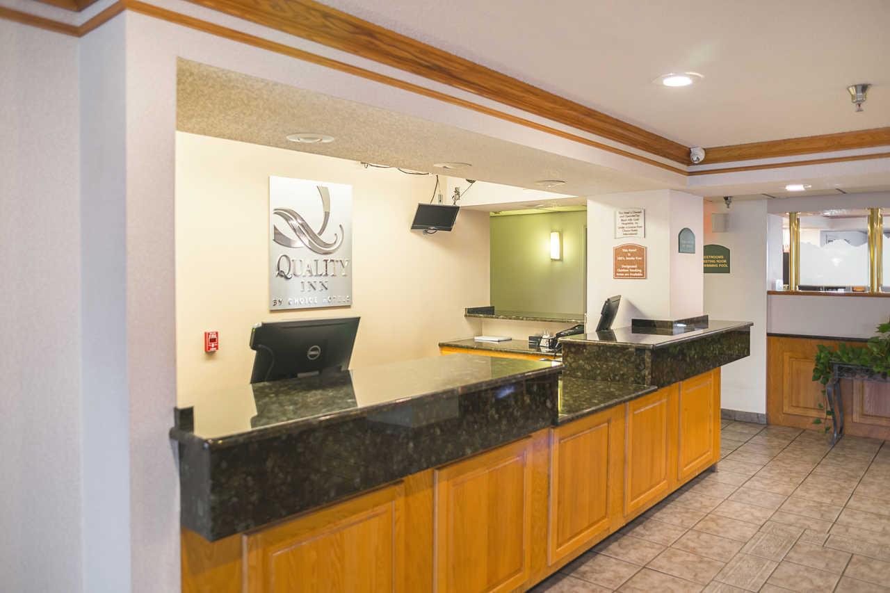 Quality Inn Near Monument Health Rapid City Hospital Kültér fotó