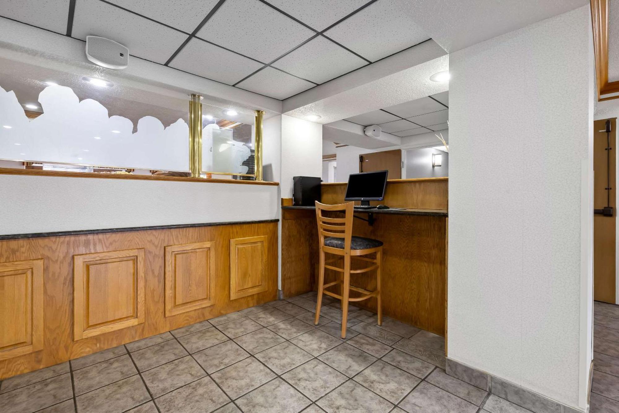 Quality Inn Near Monument Health Rapid City Hospital Kültér fotó