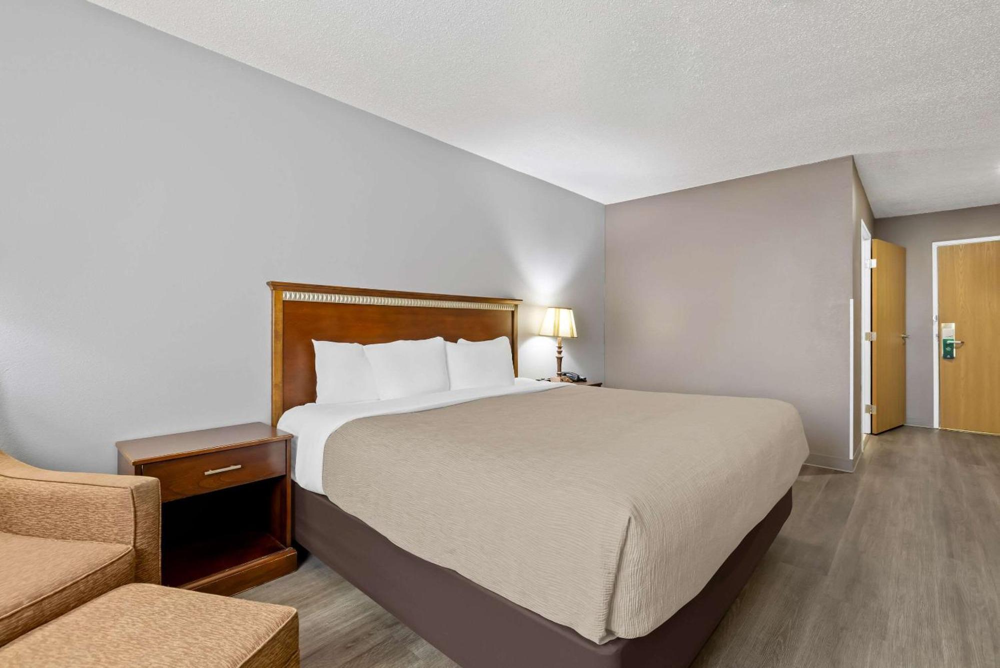 Quality Inn Near Monument Health Rapid City Hospital Kültér fotó