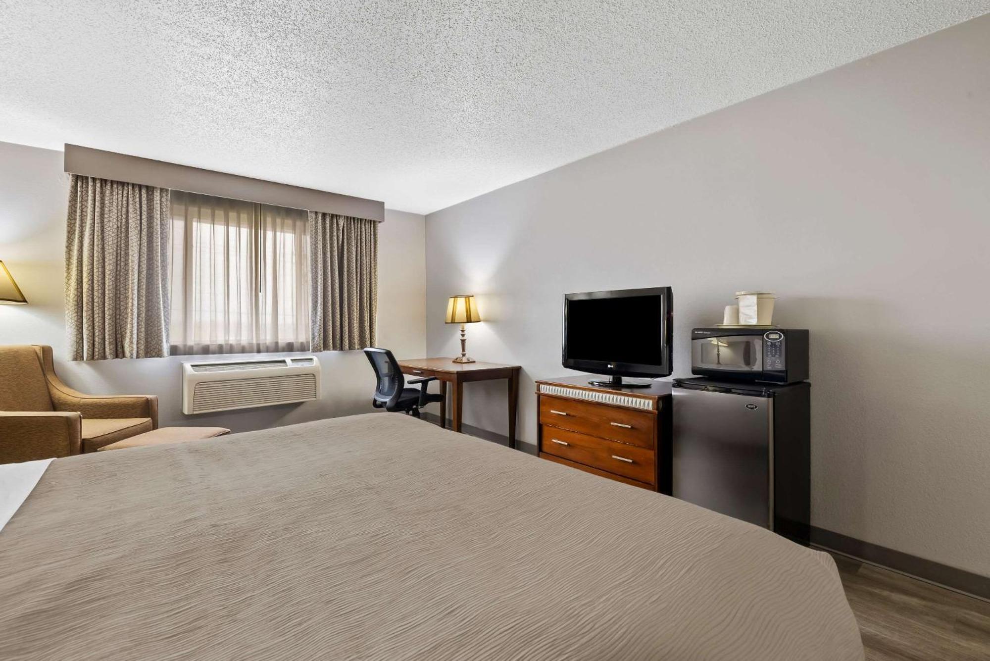 Quality Inn Near Monument Health Rapid City Hospital Kültér fotó